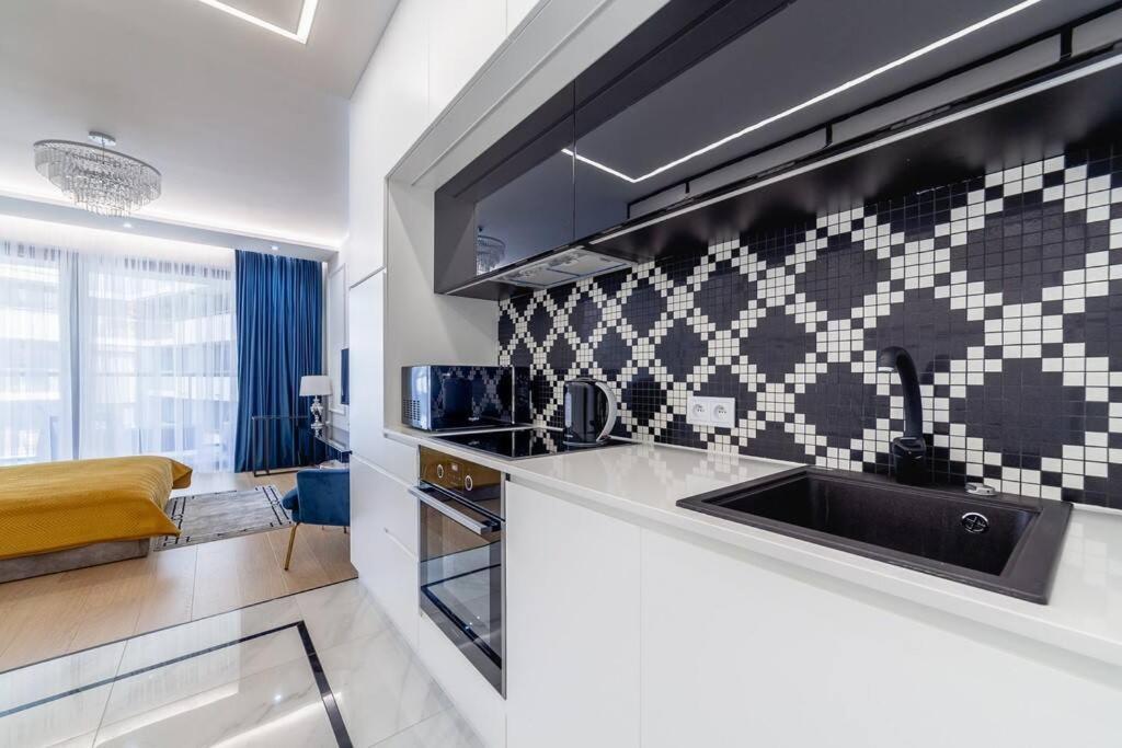 Stylowy Apartament Centrum Warszawy Z Tarasem ワルシャワ エクステリア 写真